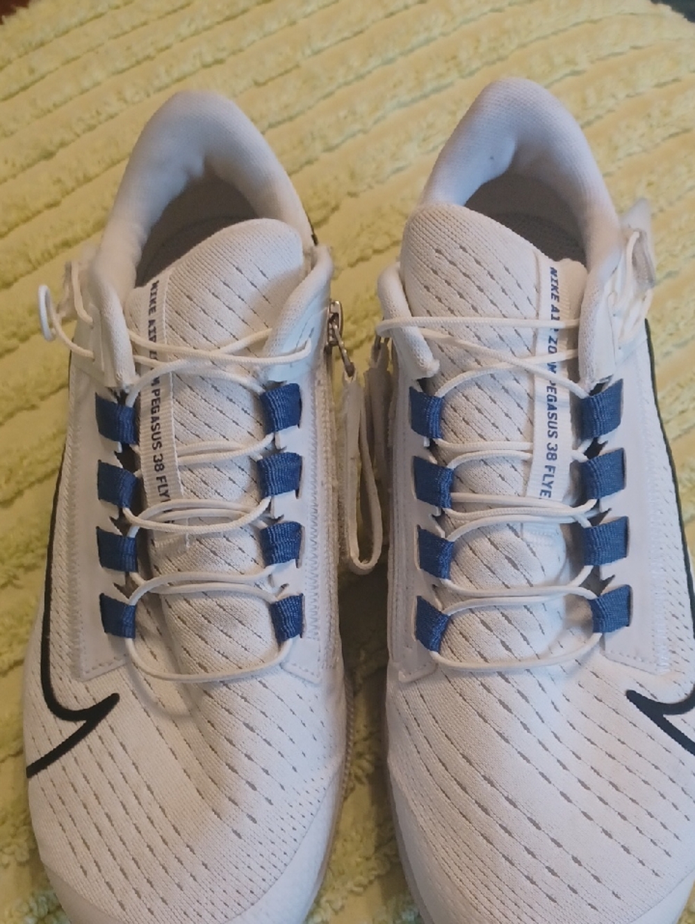 Nike White and Blue Sz 7, Air Zoom Pegasus Trainers. Beyond Comfort Running Shoe